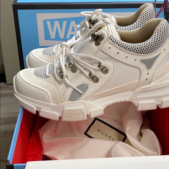 GUCCI
FLASHTREK LEATHER SNEAKERS - Picture 4 of 8